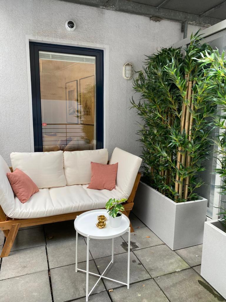 Bohochic Im Herzen Koelns Mit Balkon *